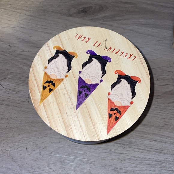 Halloween candle - Picture 2 of 4